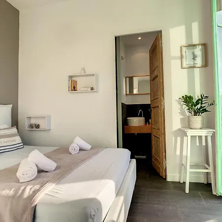 Nestor&jeeves - Romantic Beach - Central - Close Sea - Balcony Appartamento *
